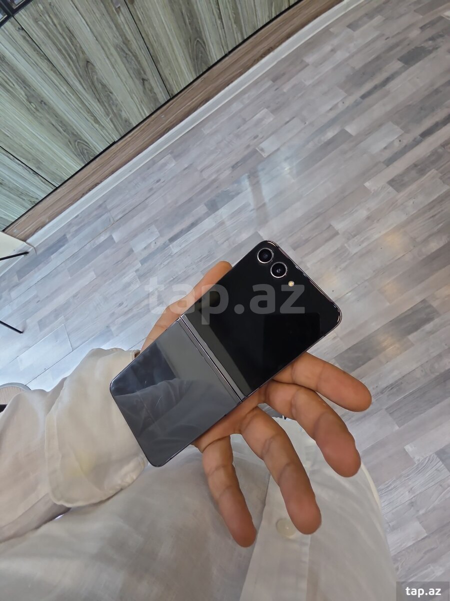 Samsung Galaxy Z Flip 5 Green 256GB/8GB (3)