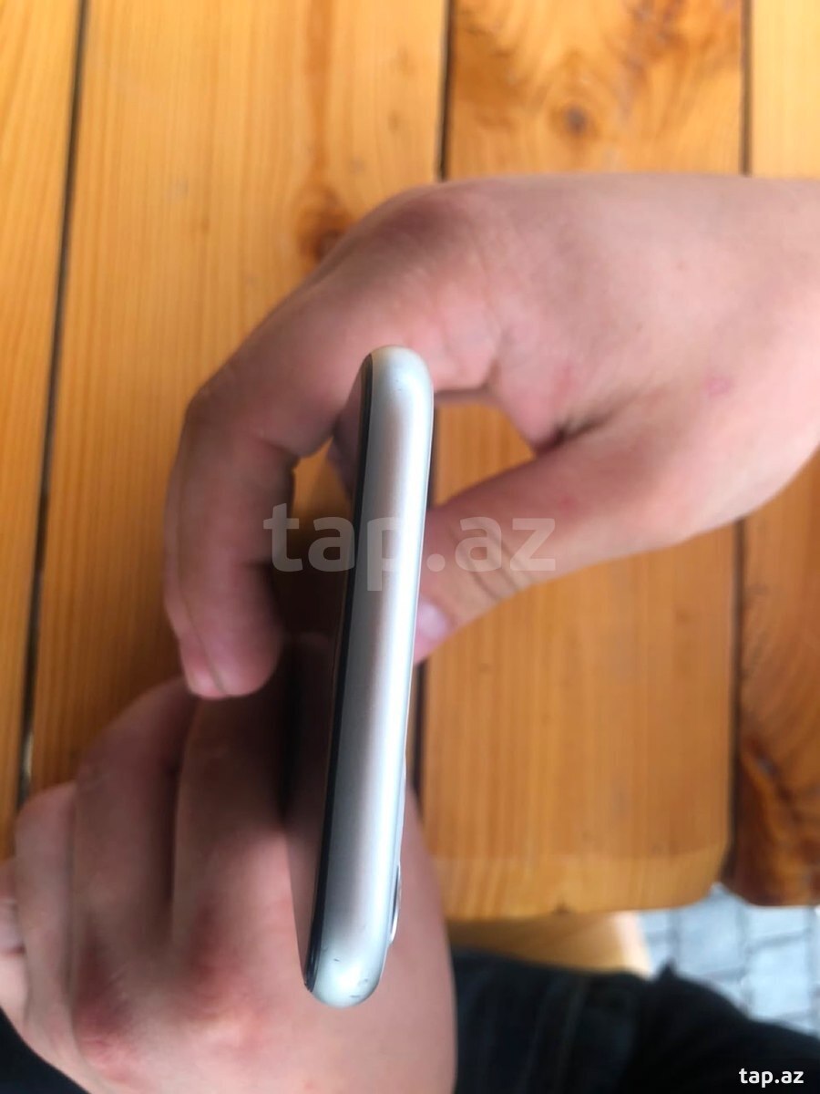 Apple iPhone 11 White 128GB/4GB (6)