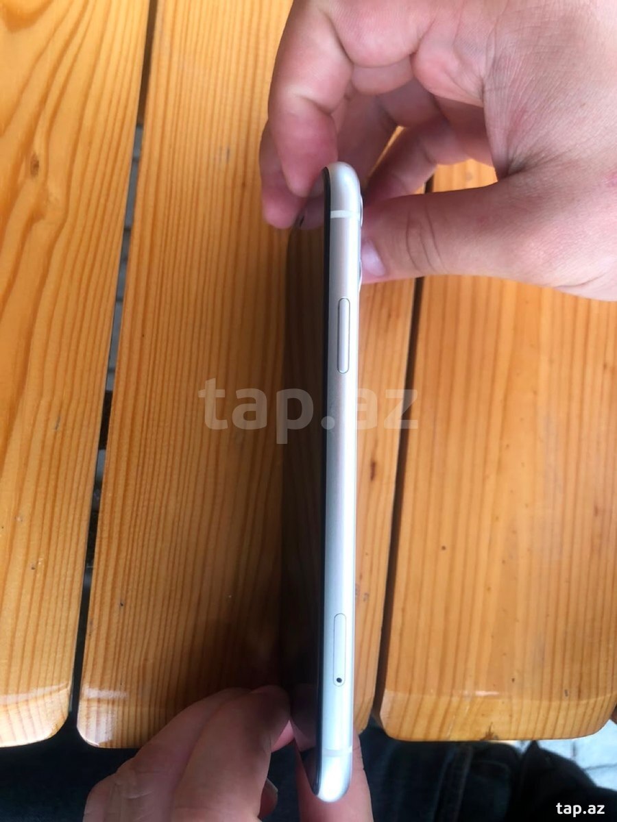 Apple iPhone 11 White 128GB/4GB (5)