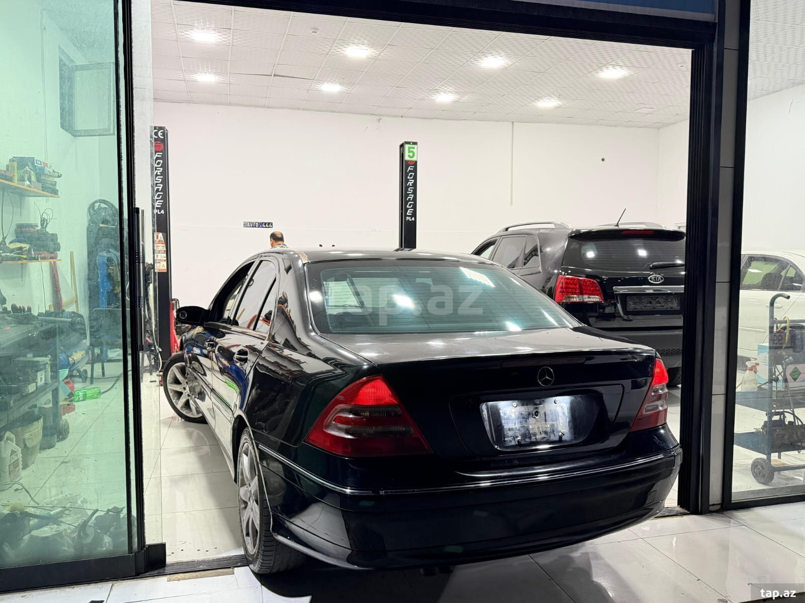 Mercedes C 180, 2003 il (2)