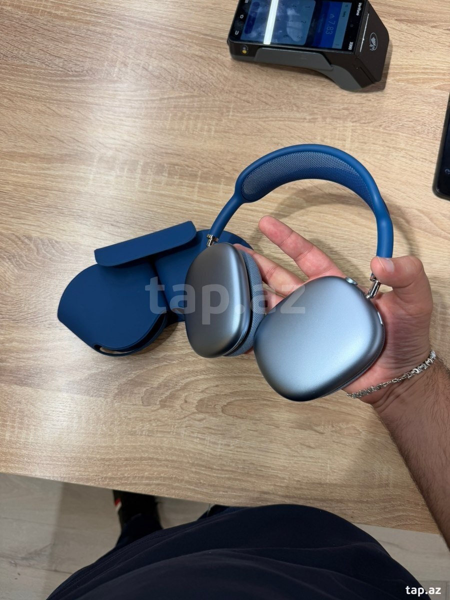 AirPods Max Blue  (2)