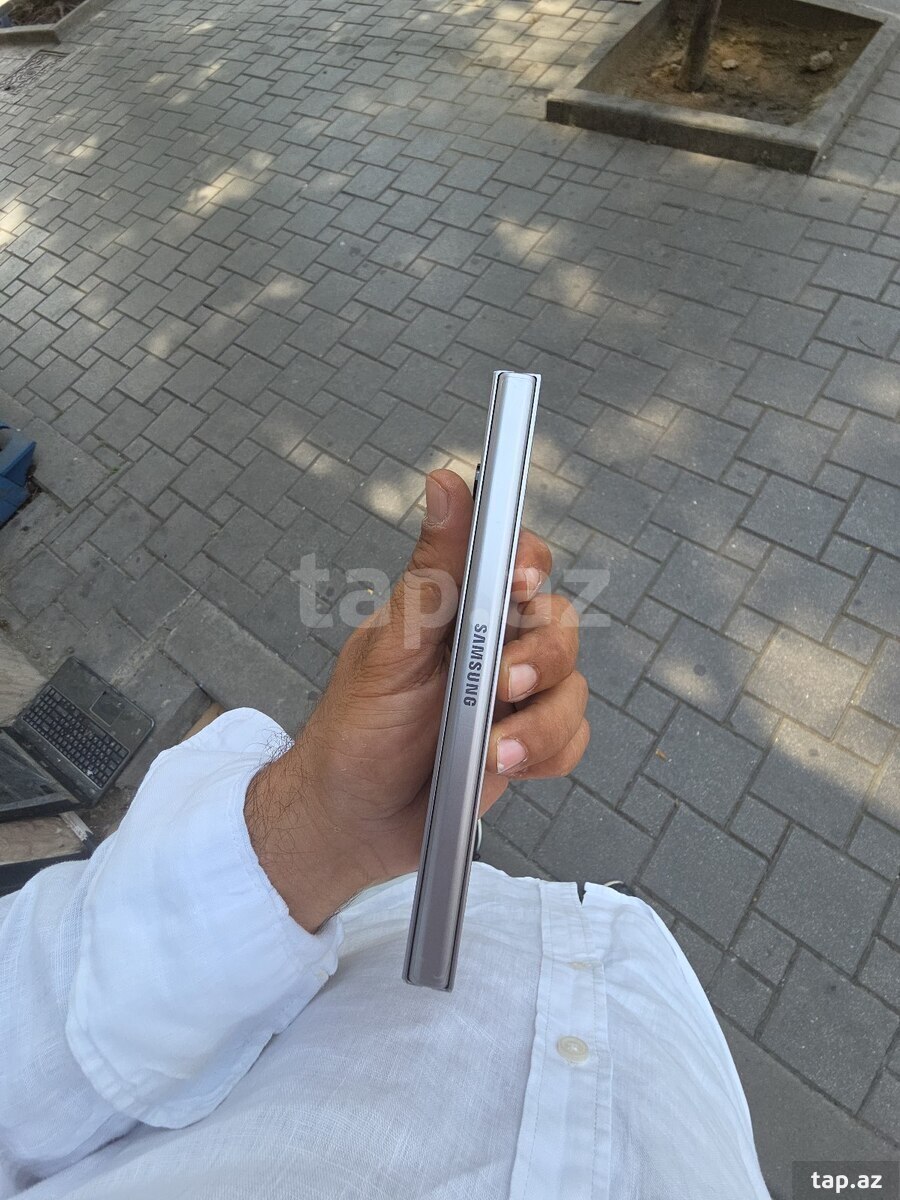 Samsung Galaxy Z Fold 6 Black 256GB/12GB (4)