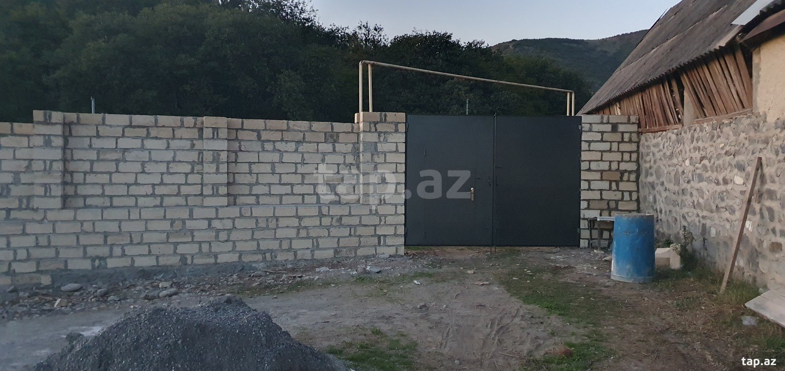 8 sot torpaq sahəsi, Şəki ş.