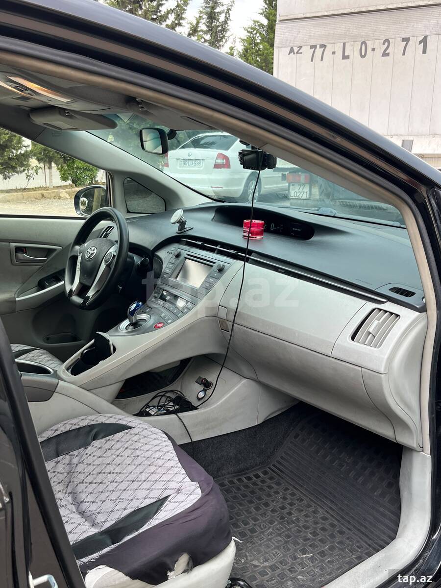 Toyota Prius, 2015 il (5)
