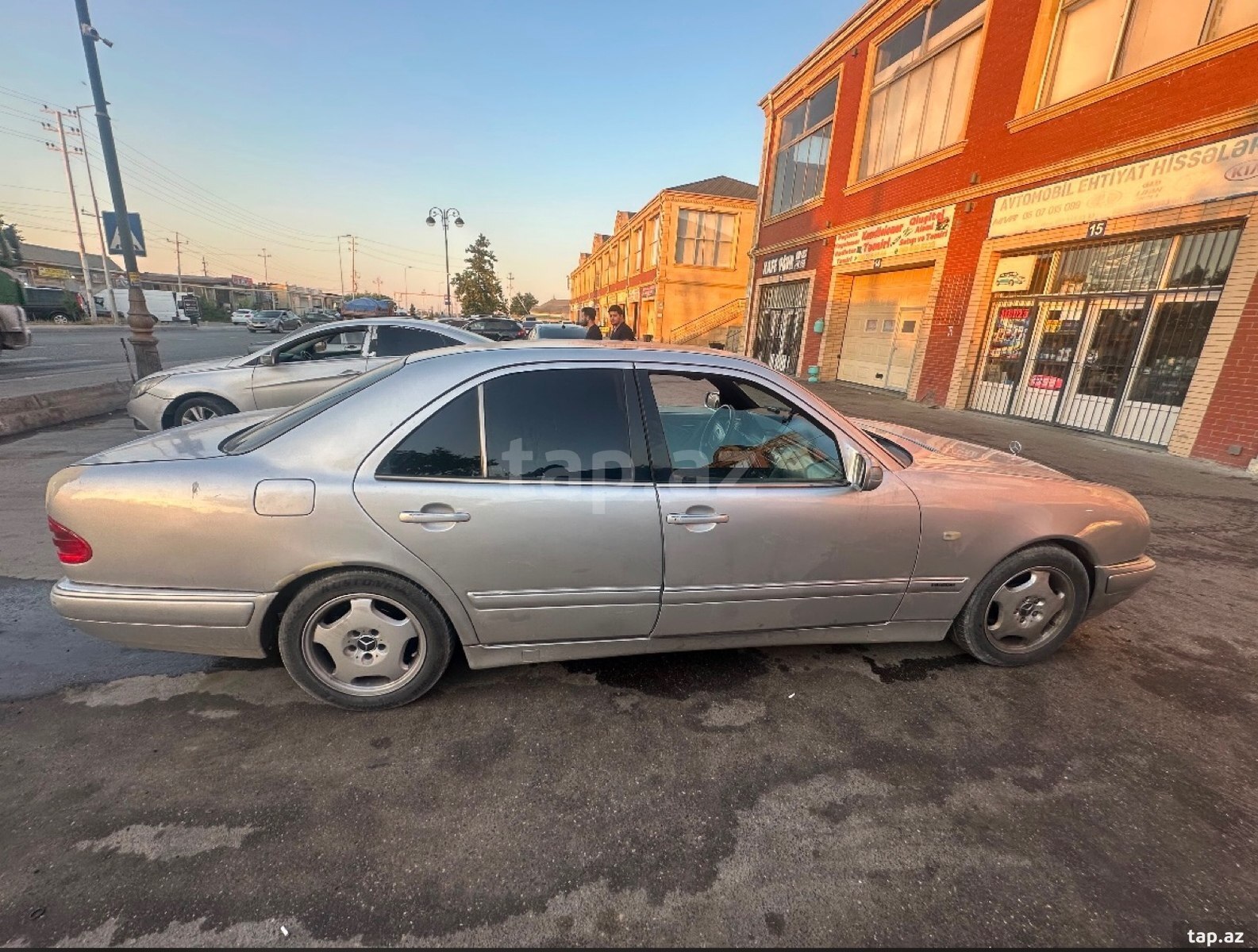 Mercedes E 290, 1997 il (2)