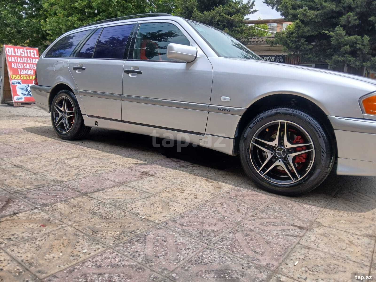 Mercedes 220 CE, 2000 il (9)