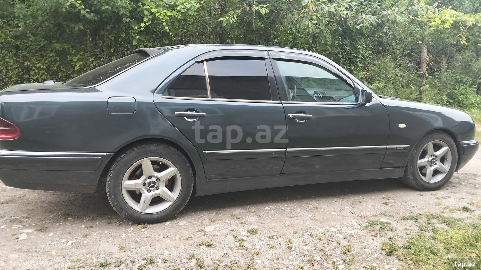 Mercedes E 300, 1995 il (5)