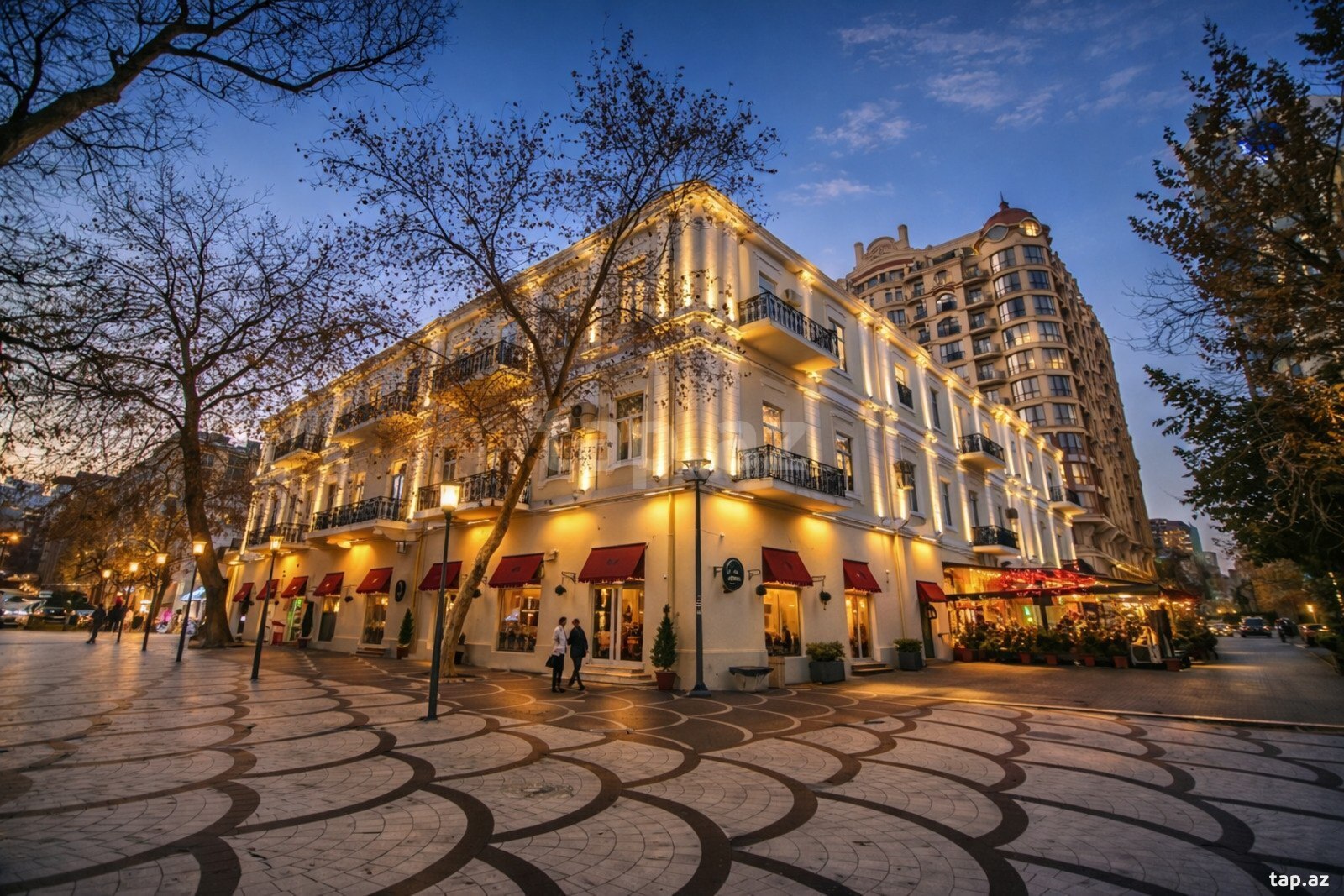 4-otaqlı yeni tikili, Nizami küç., 250 m²