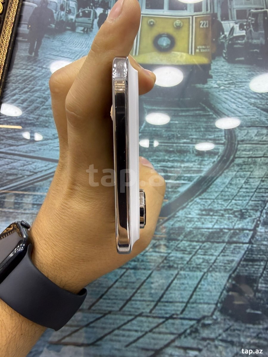 Apple iPhone Air Cloud White 256GB/8GB (5)