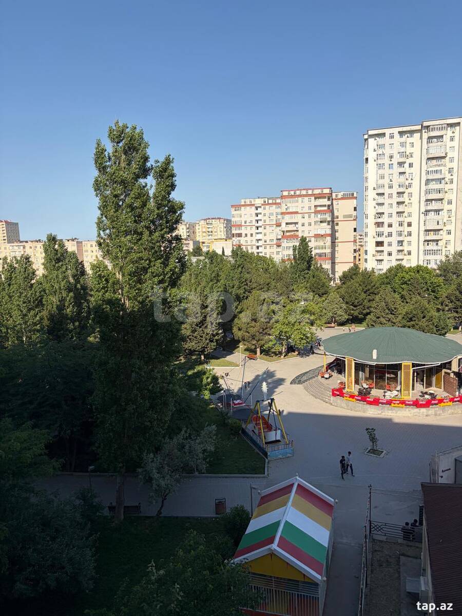 2-otaqlı mənzil, İnşaatçılar m., 65 m²