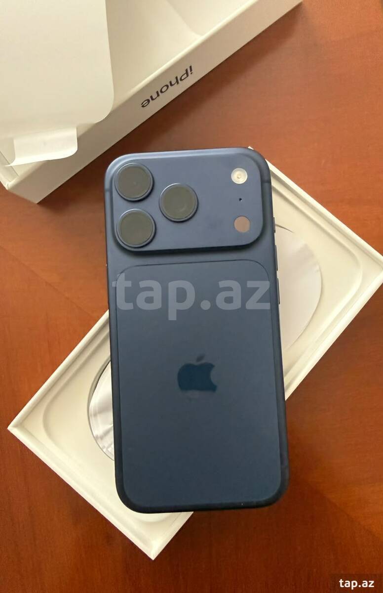 Apple iPhone 17 Pro Deep Blue 256GB/12GB (2)