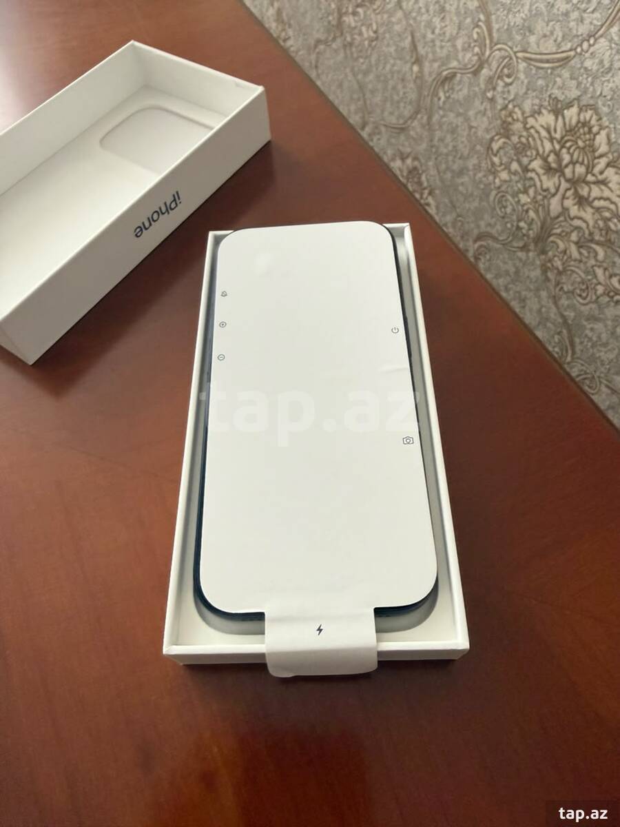 Apple iPhone 17 Pro Deep Blue 256GB/12GB (3)