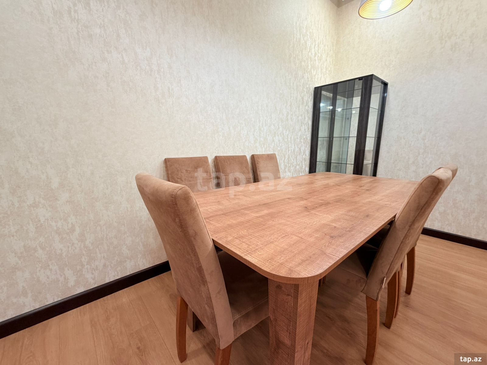 2-otaqlı yeni tikili kirayə verilir, 28 May m., 100 m² (3)