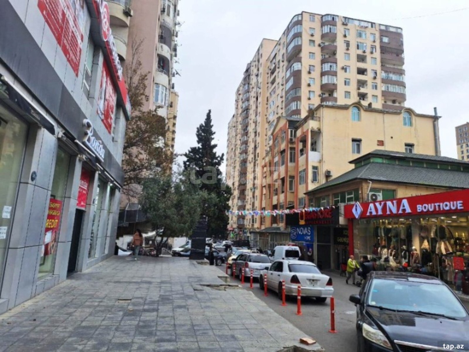2-otaqlı yeni tikili, İnşaatçılar m., 95 m²