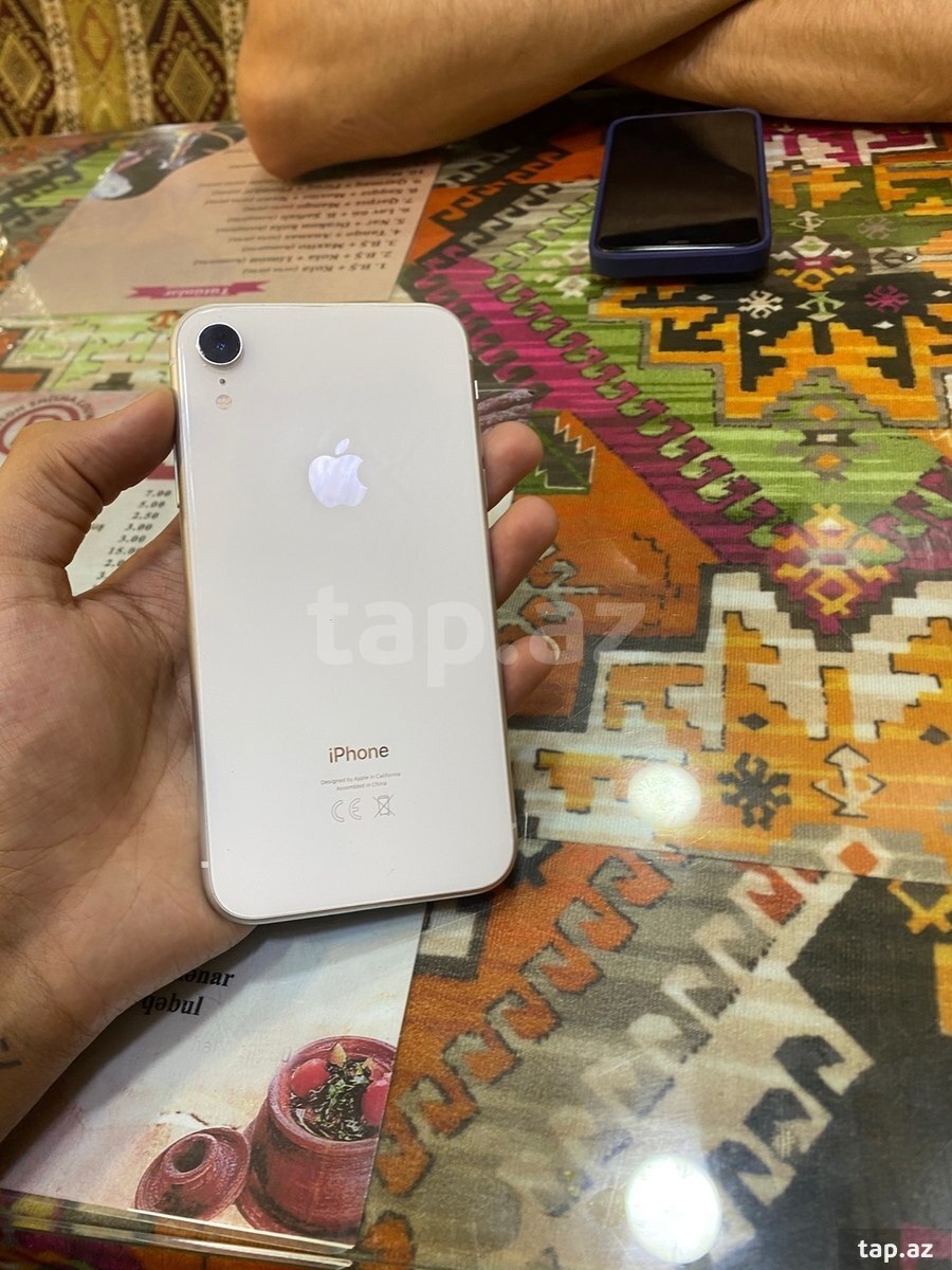 Apple iPhone XR White 64GB/3GB
