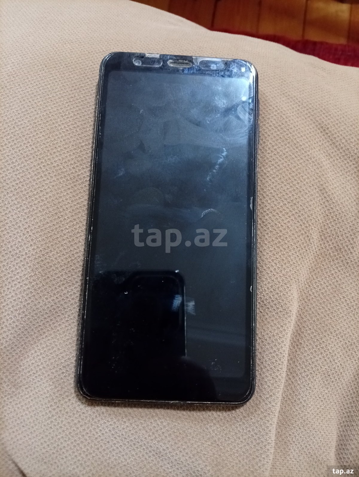 Samsung Galaxy A7 (2018) Black 64GB/4GB (2)