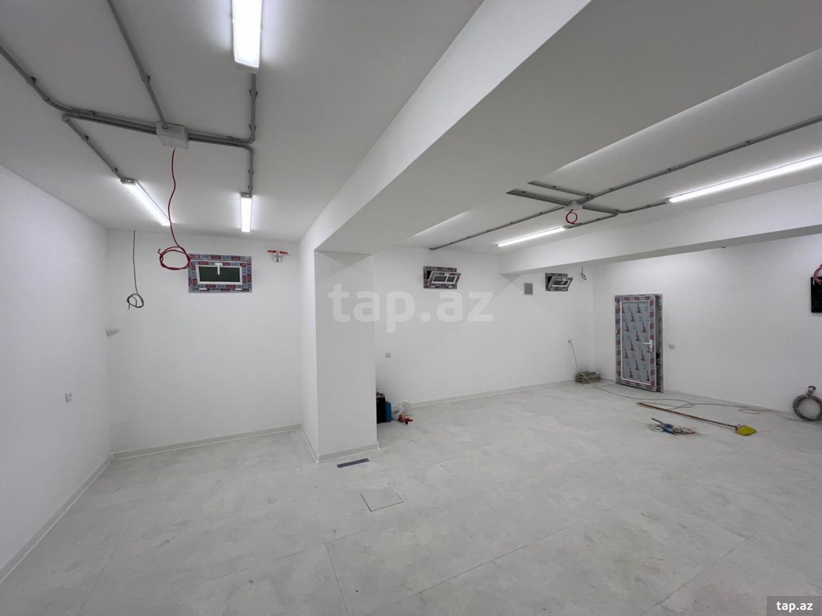 Obyekt icarəyə verilir, Qara Qarayev pr. (3)