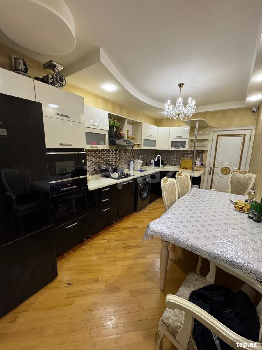 3-otaqlı yeni tikili, Nərimanov r., 130 m²