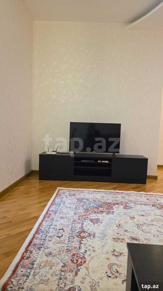 3-otaqlı yeni tikili kirayə verilir, Kazım Kazımzadə küç., 130 m² (21)
