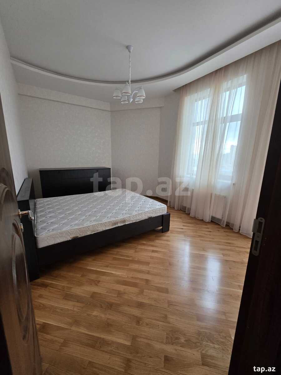 3-otaqlı yeni tikili kirayə verilir, Kazım Kazımzadə küç., 130 m² (25)