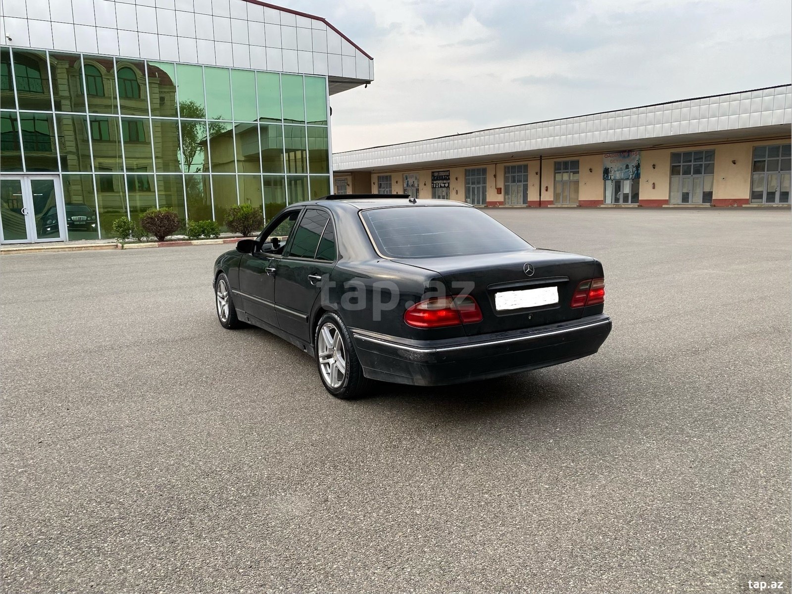 Mercedes E 320, 2000 il (6)