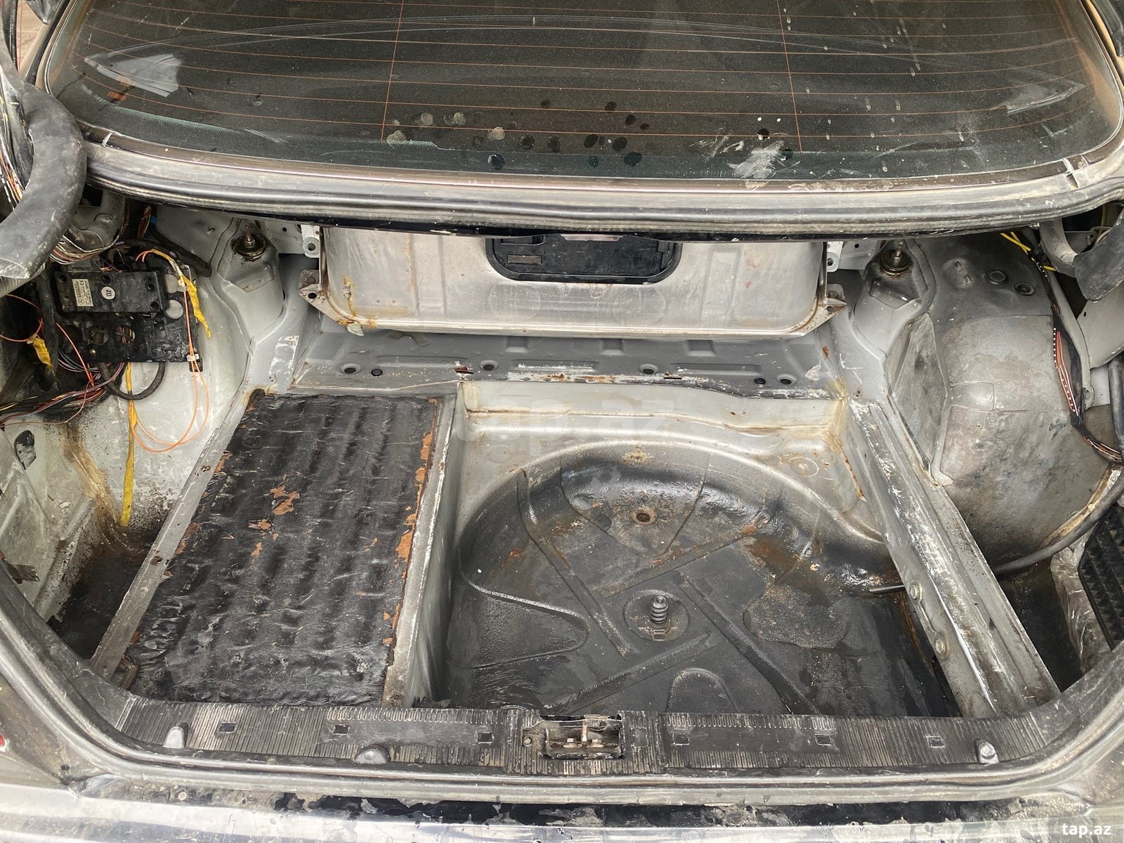 Mercedes E 320, 2000 il (9)