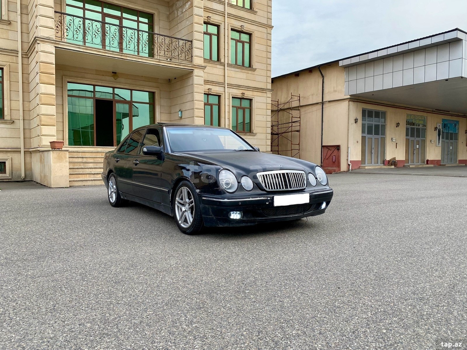 Mercedes E 320, 2000 il (4)