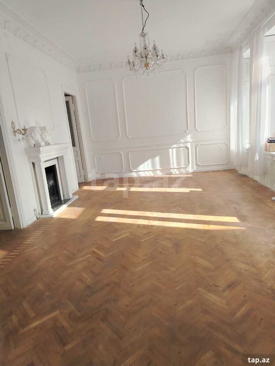3-otaqlı mənzil kirayə verilir, 28 May m., 90 m²