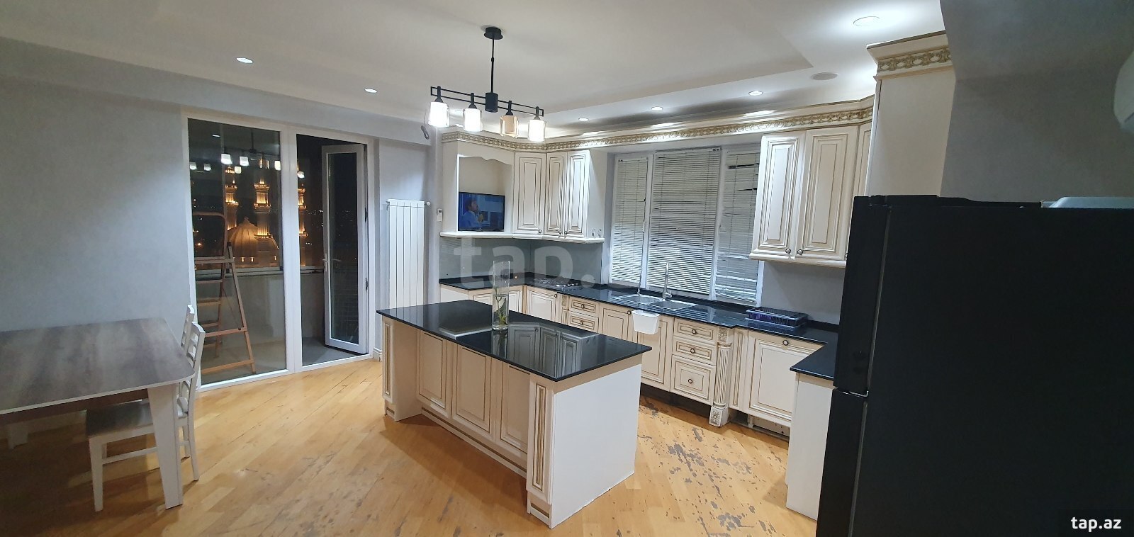 4-otaqlı yeni tikili kirayə verilir, Nəsimi m., 165 m² (21)
