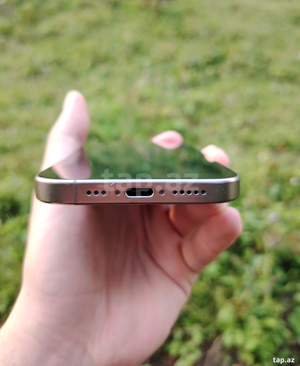 Apple iPhone 15 Pro Natural Titanium 128GB/8GB (3)