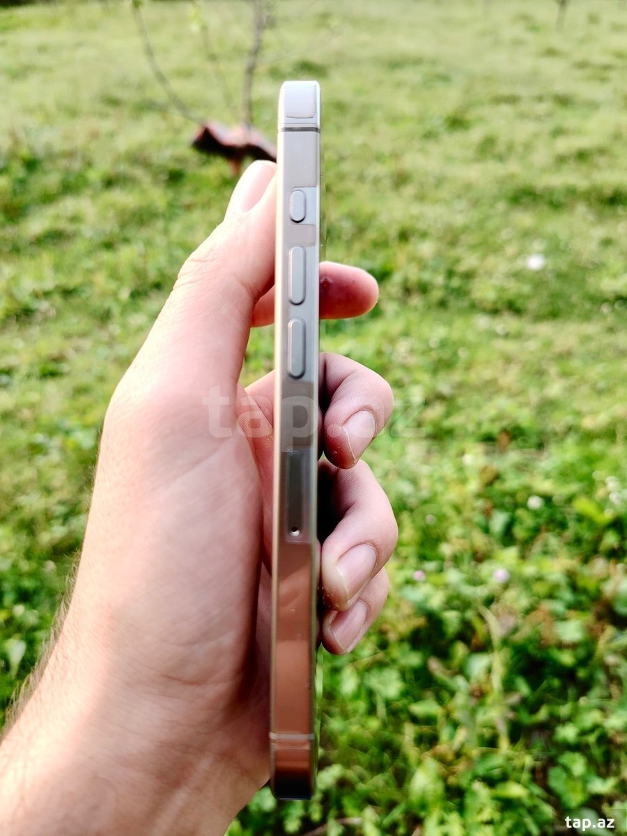 Apple iPhone 15 Pro Natural Titanium 128GB/8GB (2)