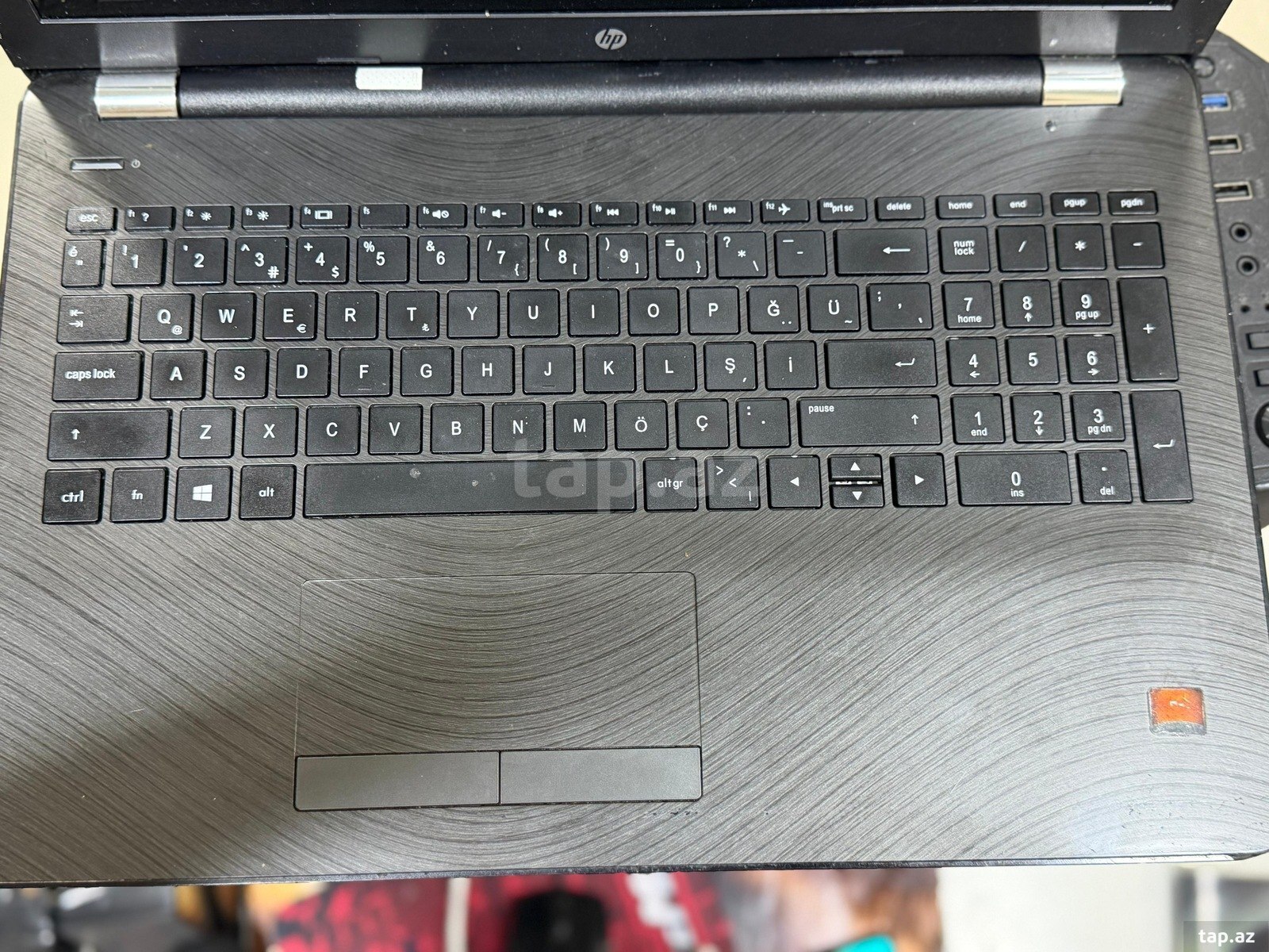 Noutbuk HP (2)