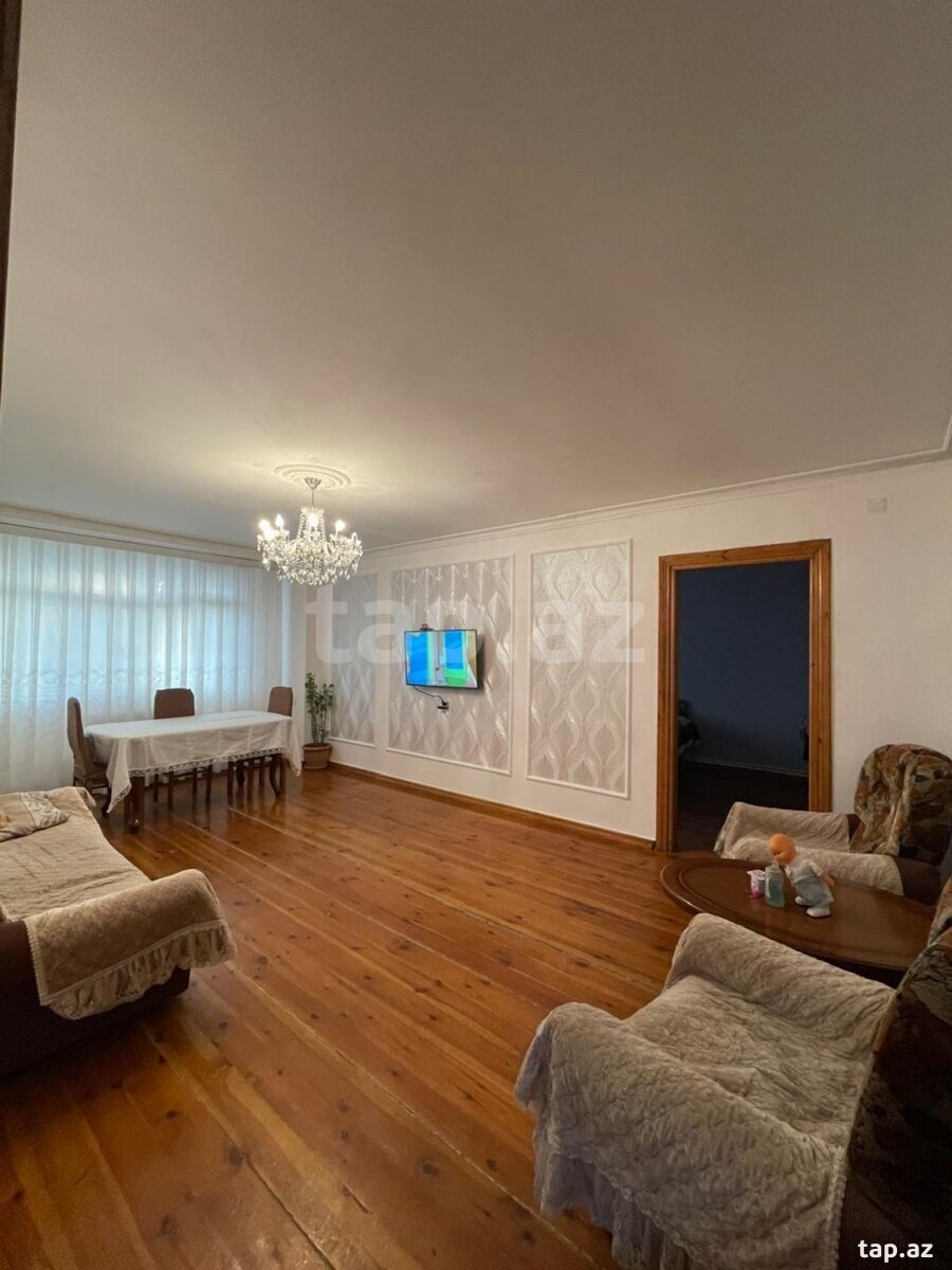 4-otaqlı mənzil, Gəncə ş., 82 m²