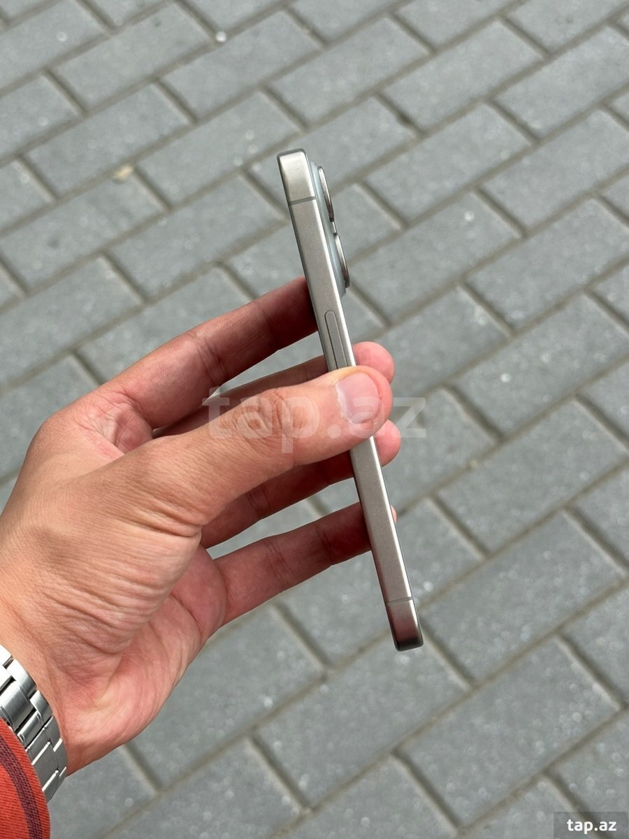 Apple iPhone 15 Pro Natural Titanium 128GB/8GB (2)