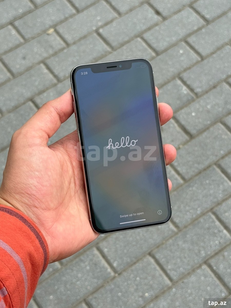 Apple iPhone X Silver 64GB/3GB (2)