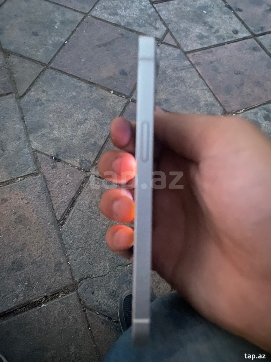 Apple iPhone 13 Starlight 128GB/4GB (3)