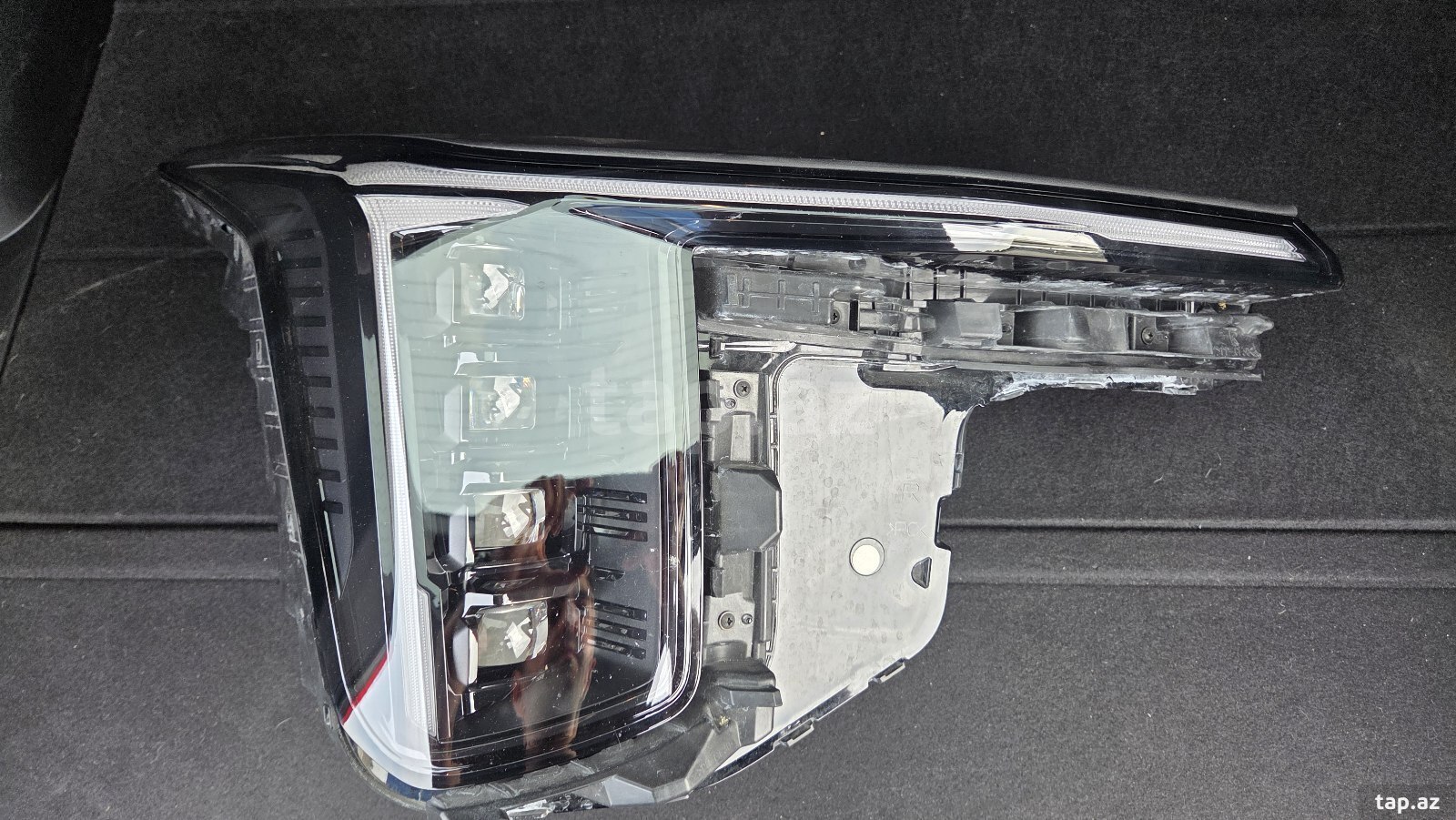 KIA Sorento 2024 sağ farası