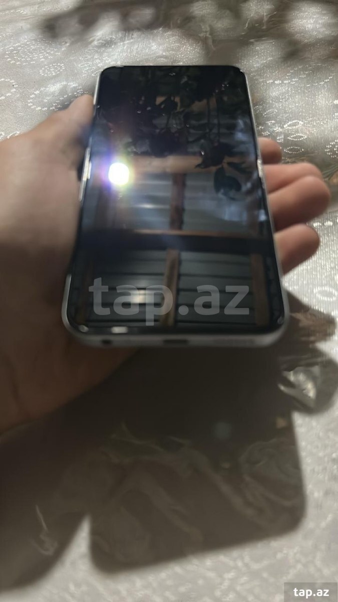 Tecno Spark Go 1 Glittery White 128GB/4GB (3)