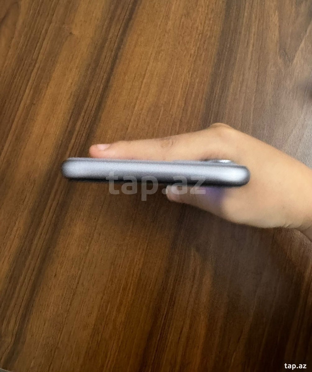 Apple iPhone 11 Purple 64GB/4GB (2)