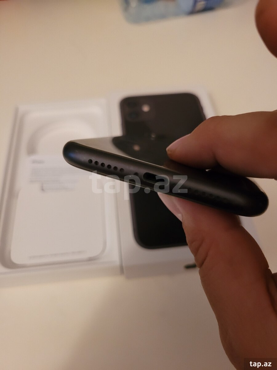 Apple iPhone 11 Black 128GB/4GB (7)