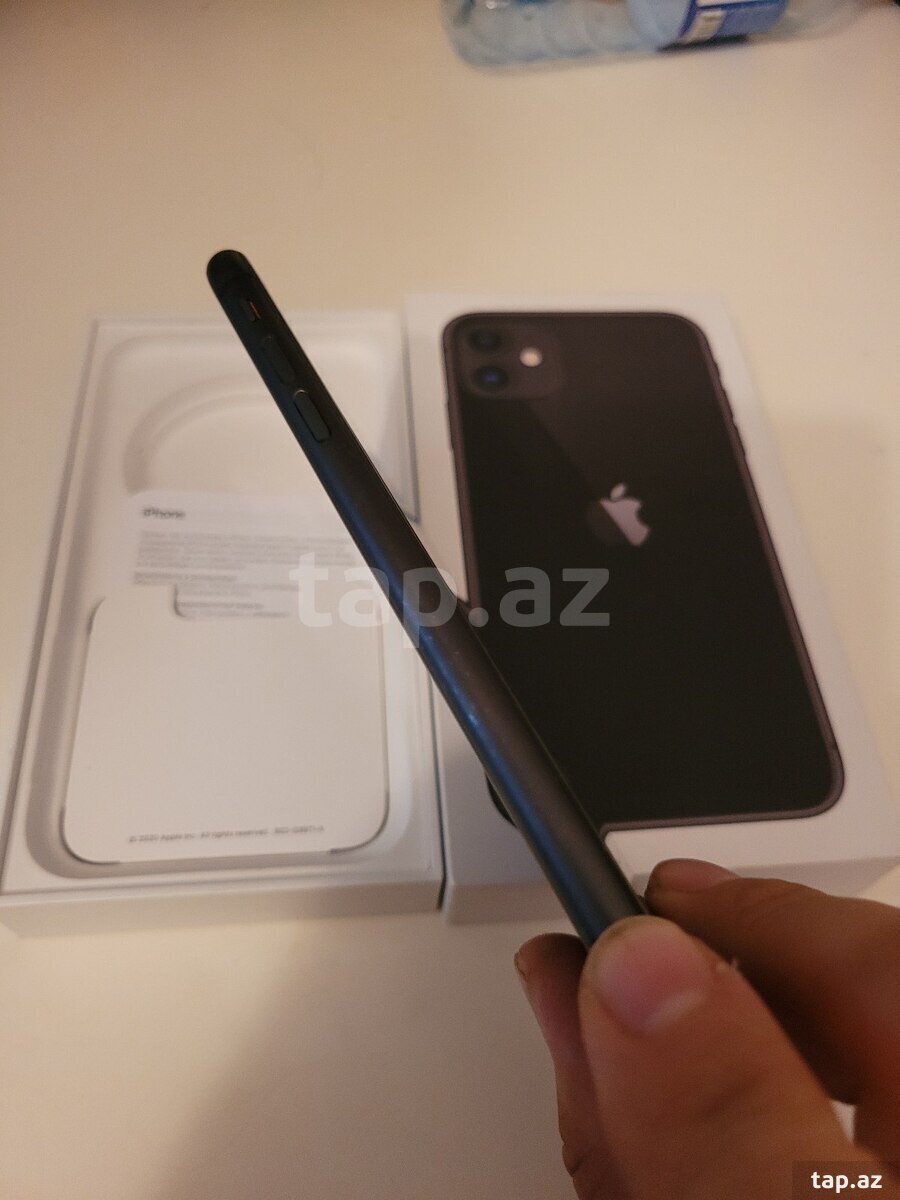 Apple iPhone 11 Black 128GB/4GB (6)