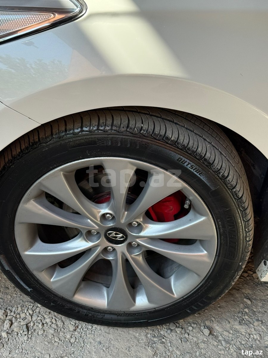 Hyundai Azera, 2011 il (7)