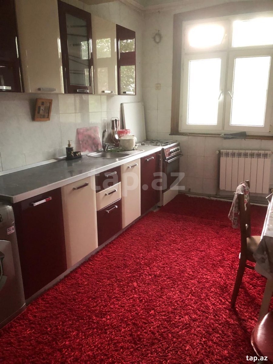 4-otaqlı mənzil kirayə verilir, Nərimanov r., 85 m²