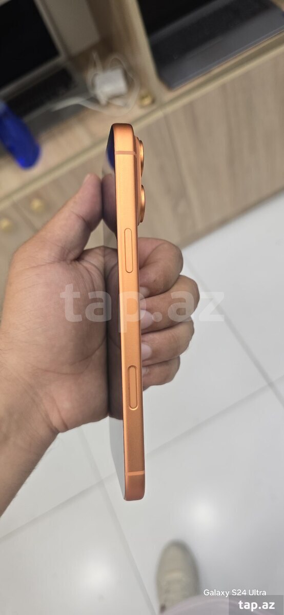 Apple iPhone 17 Pro Max Cosmic Orange 512GB/12GB (3)
