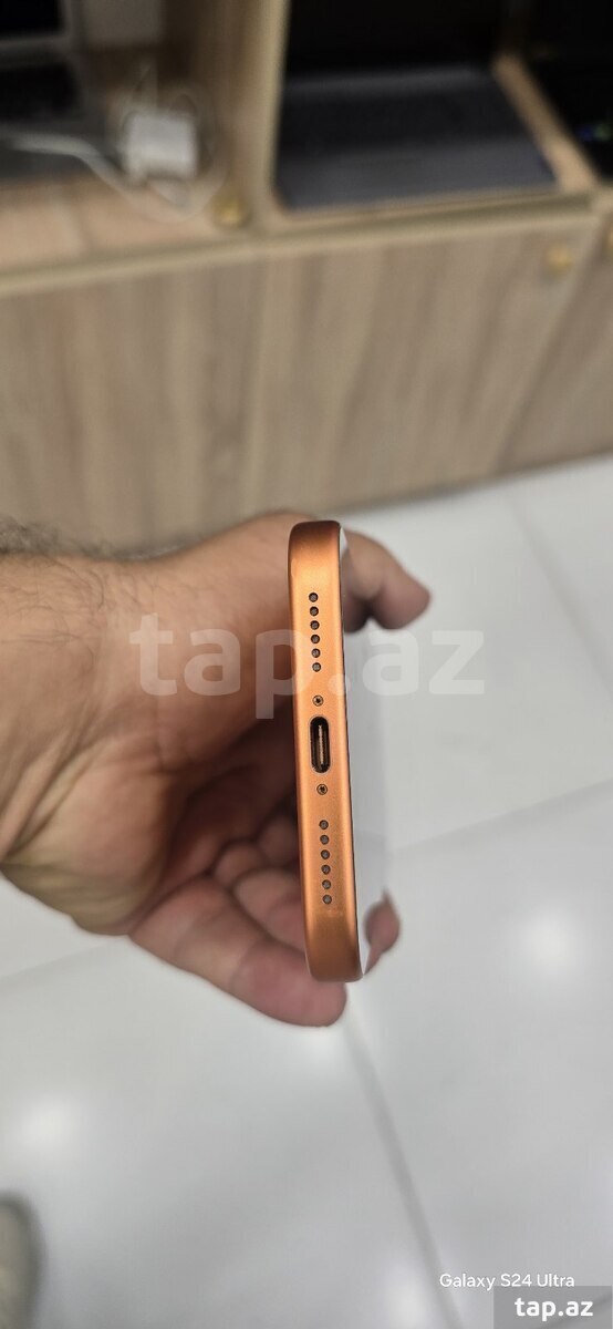 Apple iPhone 17 Pro Max Cosmic Orange 512GB/12GB (4)