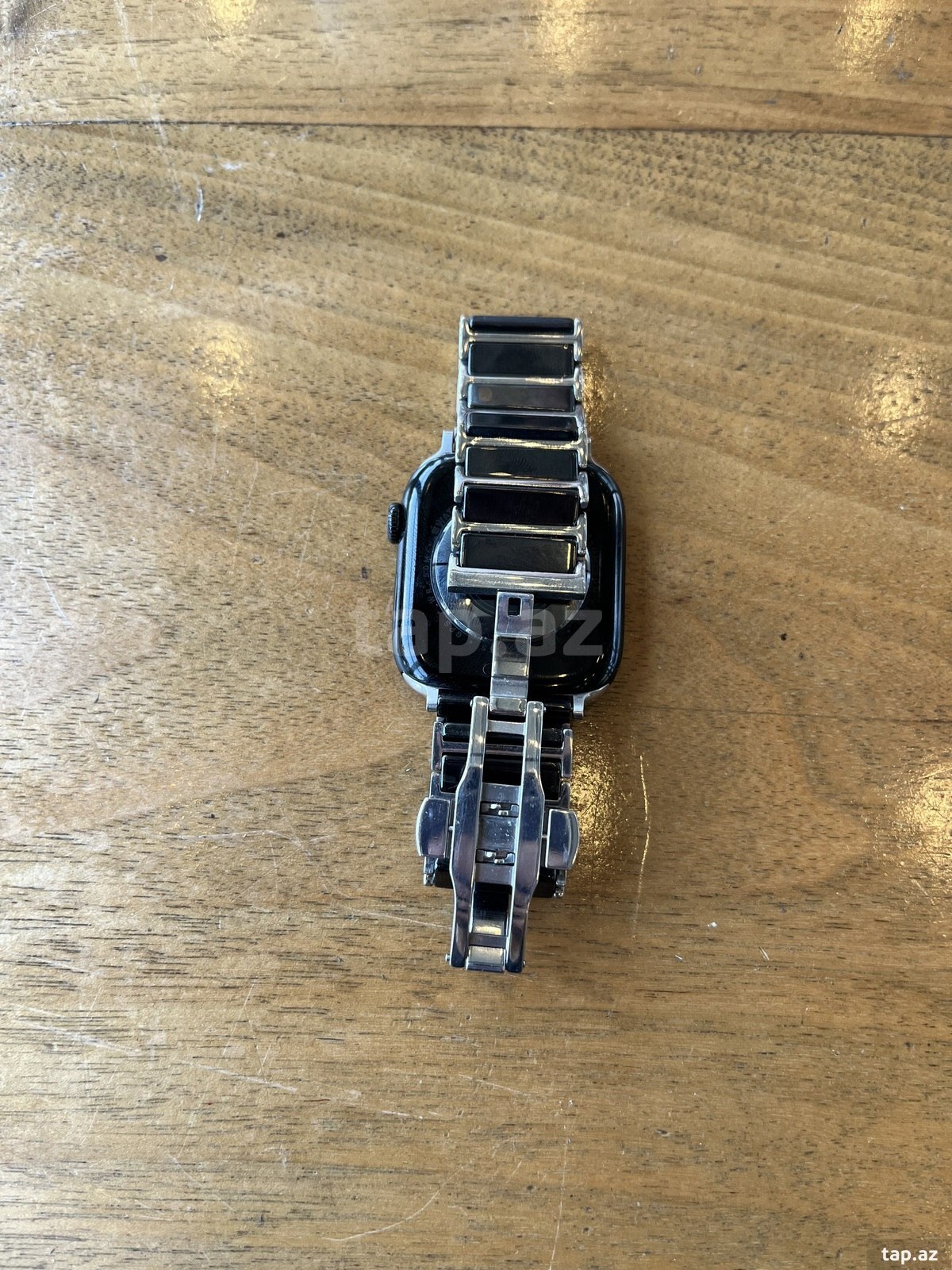 Apple Watch Series 11 Titanium Natural 42mm (4)