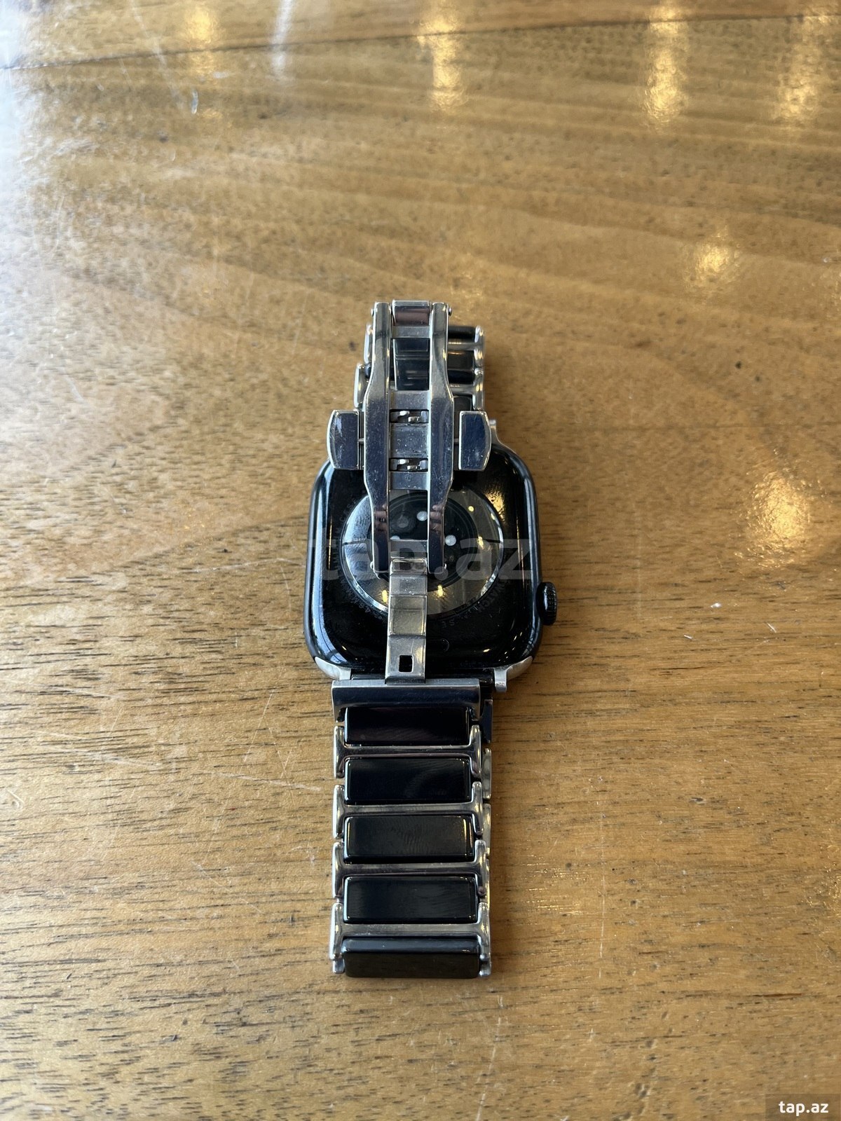 Apple Watch Series 11 Titanium Natural 42mm (2)