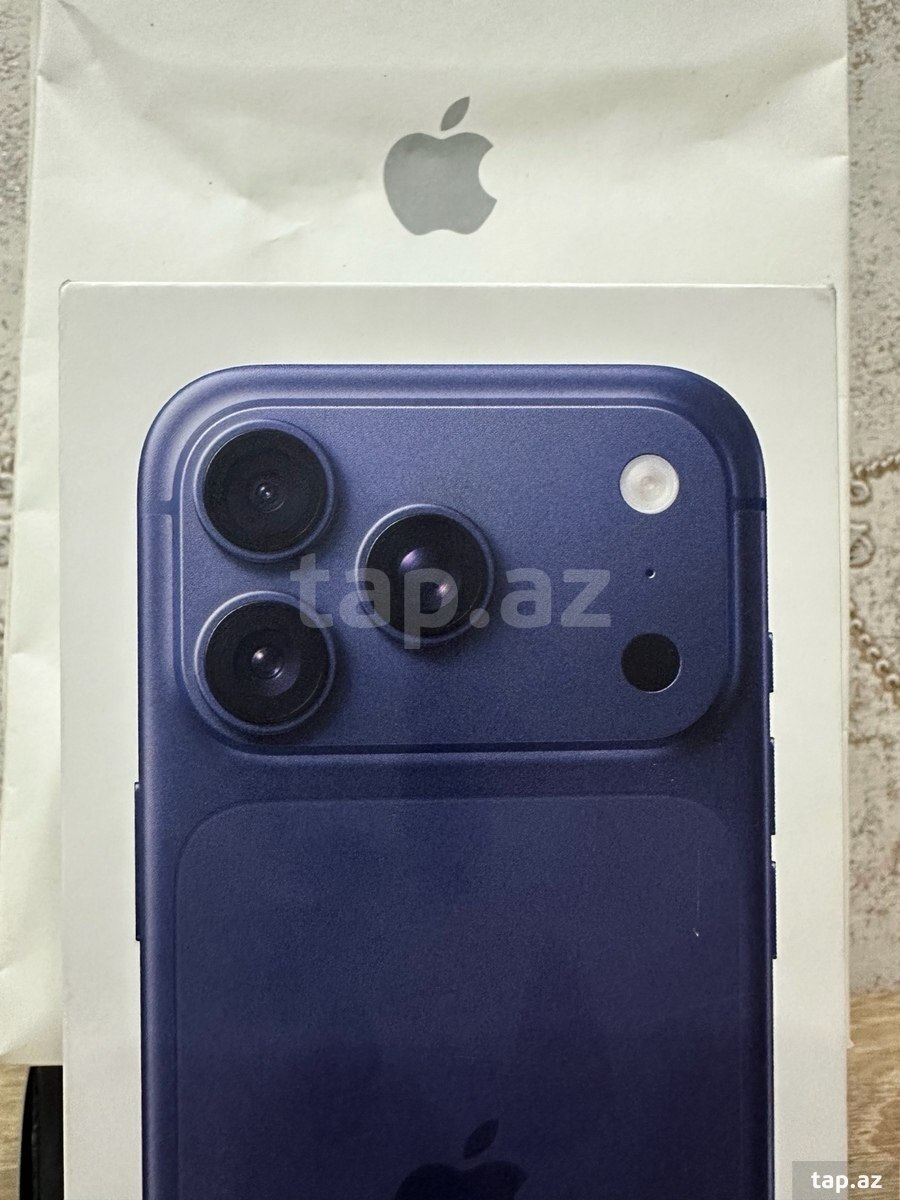 Apple iPhone 17 Pro Deep Blue 256GB/12GB