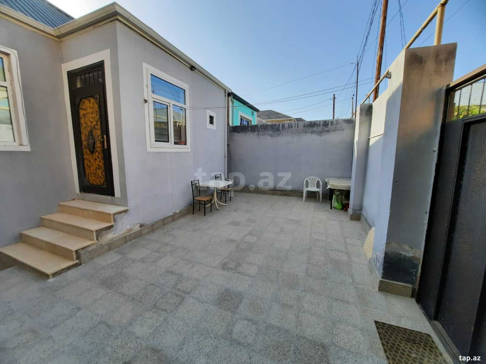 Həyət evi, Binə qəs.