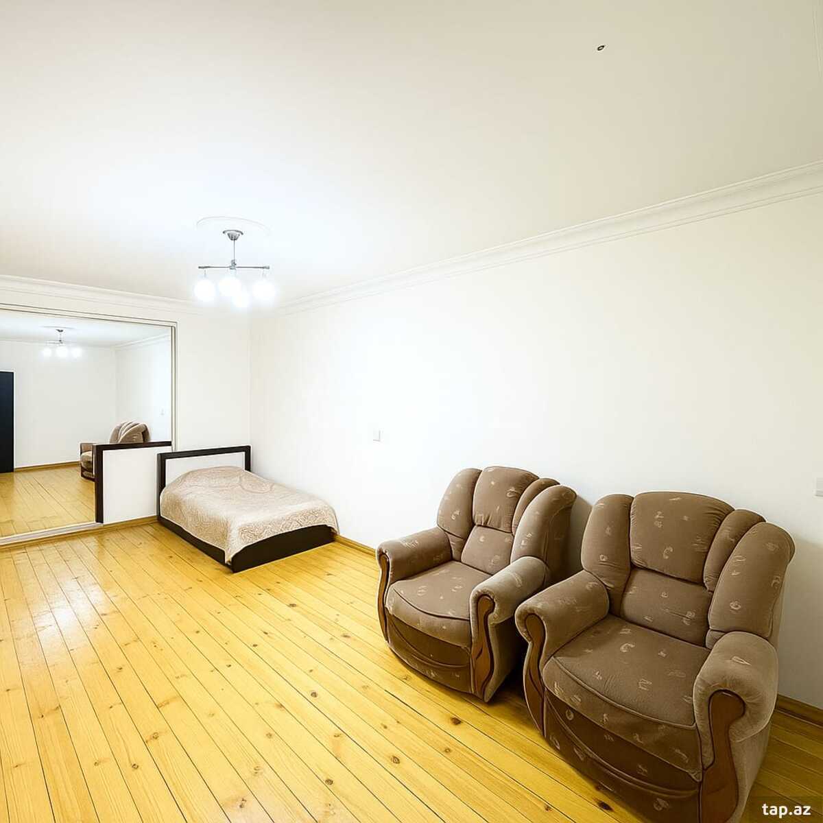 3-otaqlı mənzil, 7-ci mkr., 70 m² (2)